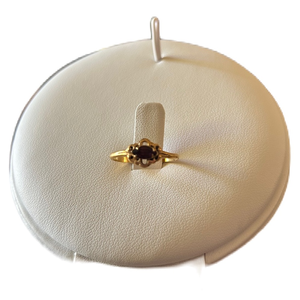 Faux amethyst costume ring, size 5.25, gold plated